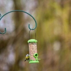 National Trust Kids Robin & Blackbird Mix -Bird Supply Store 300471021 280240121 robin blackbird mix national trust kids easyflip seed feeder sw low res 8470